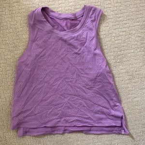 Lululemon train to be too